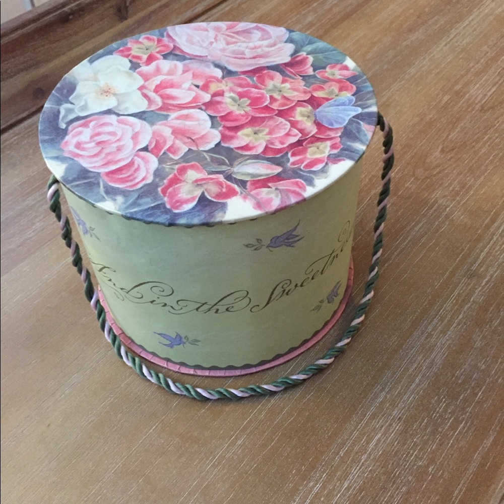 Super cute nesting boxes